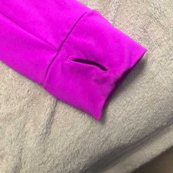 VS Knockout Jacket - Picture 3 of 4